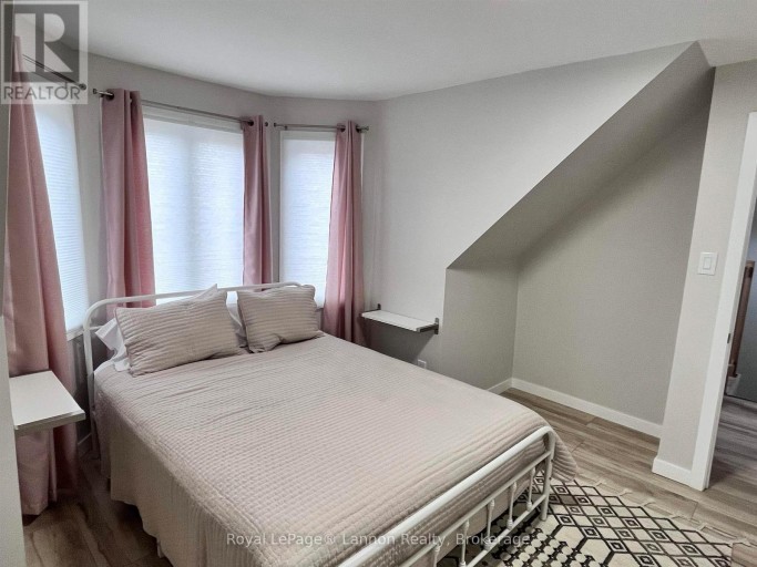 434 HEBERT STREET, Thunder Bay (College Heights), Ontario, P7A4H4