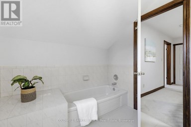 138 SAMAC TRAIL Oshawa (Samac) Ontario photo 35