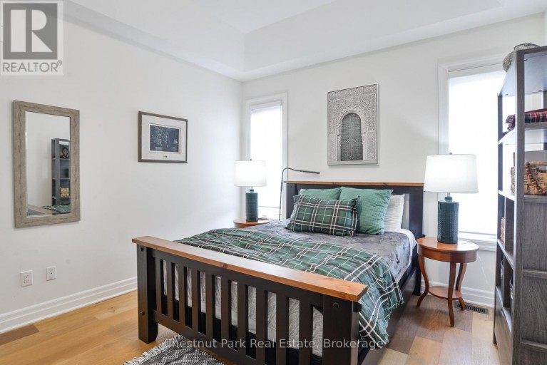 5 HUNTER PLACE, Bracebridge (Macaulay), Ontario, P1L0C9