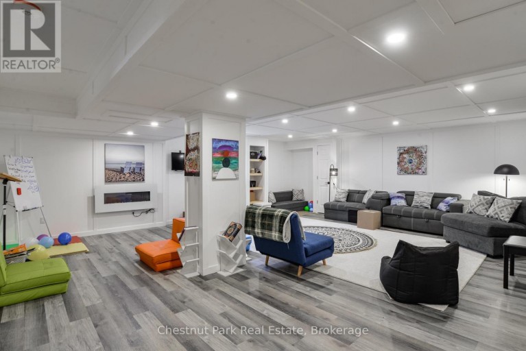 5 HUNTER PLACE, Bracebridge (Macaulay), Ontario, P1L0C9