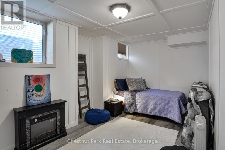 5 HUNTER PLACE, Bracebridge (Macaulay), Ontario, P1L0C9