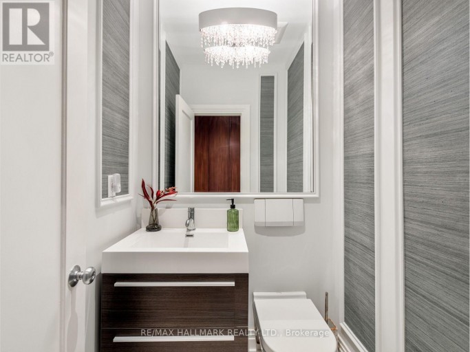 81 MACPHERSON AVENUE, Toronto (Annex), Ontario, M5R1W7