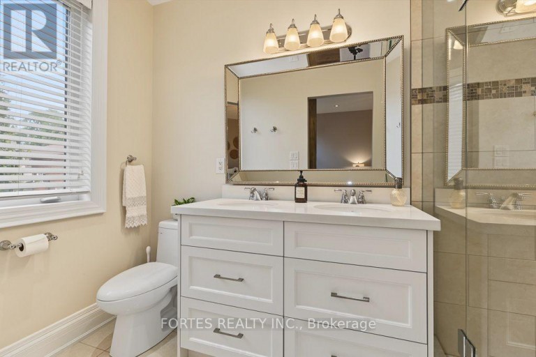154 HOLBORNE AVENUE, Toronto (Danforth Village-East York), Ontario, M4C2R6