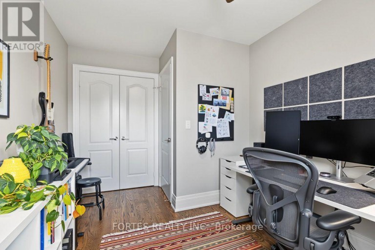 154 HOLBORNE AVENUE, Toronto (Danforth Village-East York), Ontario, M4C2R6