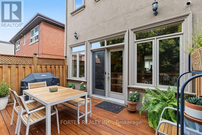 154 HOLBORNE AVENUE, Toronto (Danforth Village-East York), Ontario, M4C2R6