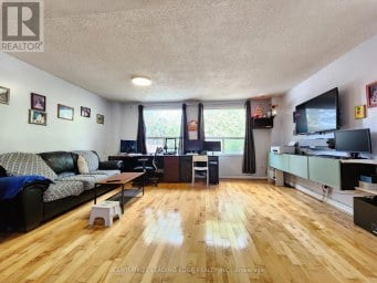 82 - 203 LOTHERTON PATHWAY Toronto (Yorkdale-Glen Park) Ontario photo 2