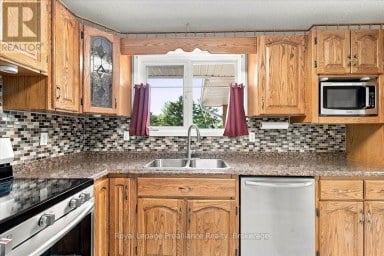 91 CHATTERTON VALLEY CRESCENT Quinte West (Sidney Ward) Ontario photo 14