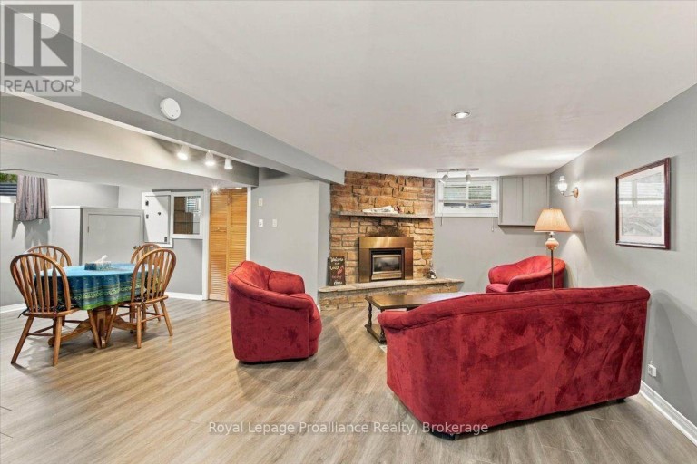 91 CHATTERTON VALLEY CRESCENT, Quinte West (Sidney Ward), Ontario, K0K2B0