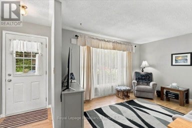 91 CHATTERTON VALLEY CRESCENT Quinte West (Sidney Ward) Ontario photo 8