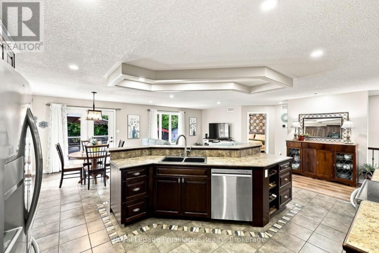 39 LAKEWOOD CRESCENT, Quinte West (Murray Ward), Ontario, K8V5P4