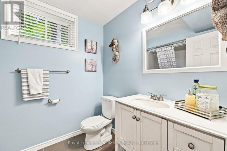 39 LAKEWOOD CRESCENT, Quinte West (Murray Ward), Ontario, K8V5P4