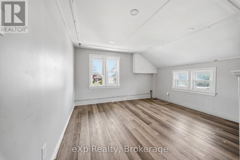 326 SIDNEY STREET, Quinte West (Trenton Ward), Ontario, K8V2T9