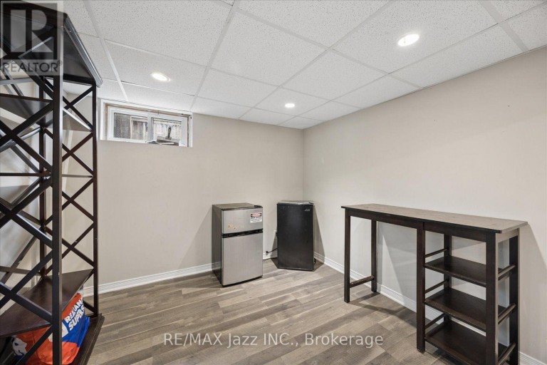 315 CADILLAC AVENUE S, Oshawa (Central), Ontario, L1H5Z9
