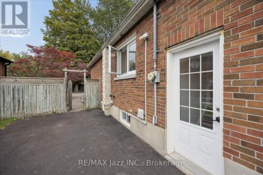 315 CADILLAC AVENUE S Oshawa (Central) Ontario photo 2