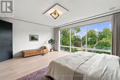 17 WALFORD ROAD Toronto (Kingsway South) Ontario photo 23