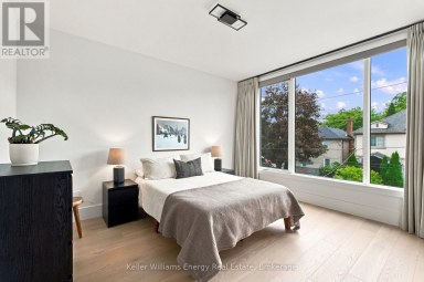 17 WALFORD ROAD Toronto (Kingsway South) Ontario photo 29