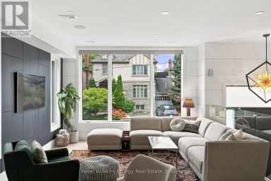 17 WALFORD ROAD Toronto (Kingsway South) Ontario photo 3