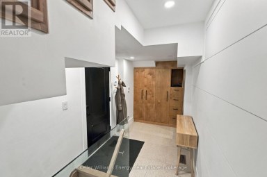 17 WALFORD ROAD Toronto (Kingsway South) Ontario photo 32