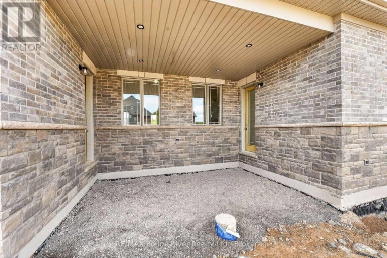 8 CAMERON COURT, Cavan Monaghan, Ontario, L0A1C0