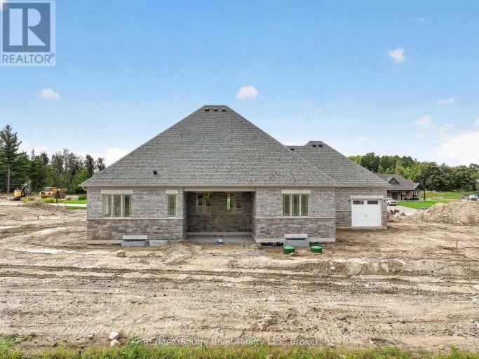 8 CAMERON COURT, Cavan Monaghan, Ontario, L0A1C0
