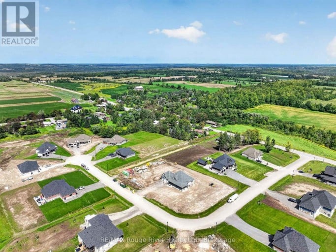 8 CAMERON COURT, Cavan Monaghan, Ontario, L0A1C0