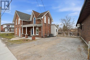 209 DUNDAS ST. E. STREET Quinte West (Trenton Ward) Ontario photo 3