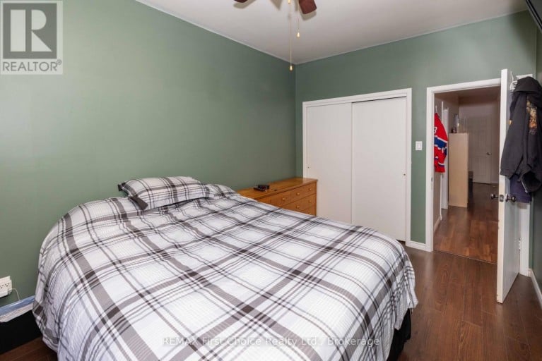 322 OGDEN STREET, Thunder Bay (East End), Ontario, P7C2N3