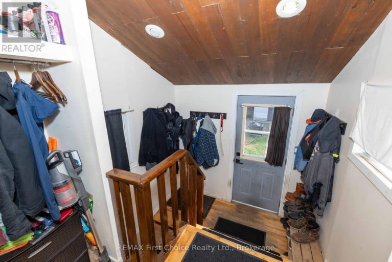 322 OGDEN STREET, Thunder Bay (East End), Ontario, P7C2N3