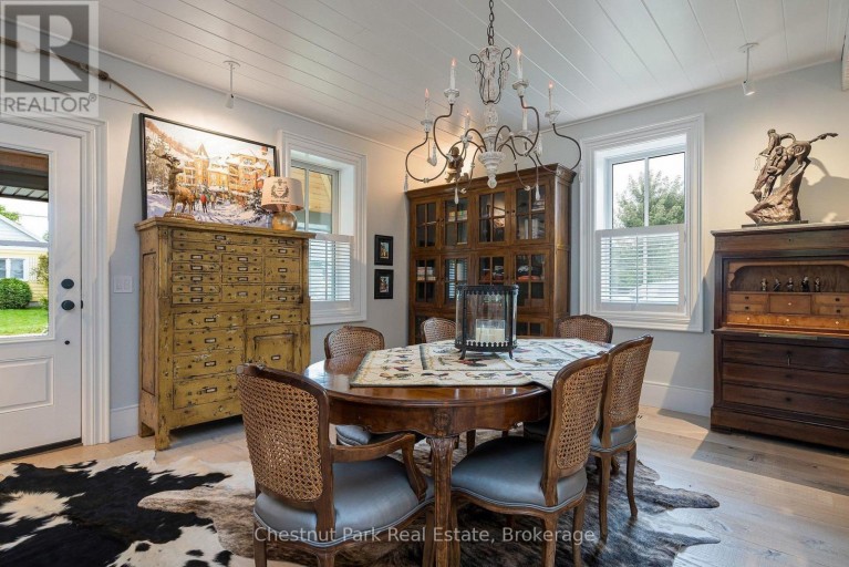 21 ELIZABETH STREET E, Clearview (Creemore), Ontario, L0M1G0