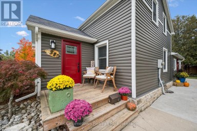 320 GARAFRAXA STREET E Centre Wellington (Fergus) Ontario photo 4