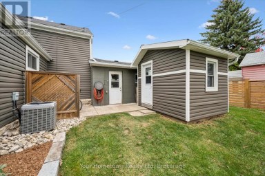 320 GARAFRAXA STREET E Centre Wellington (Fergus) Ontario photo 41