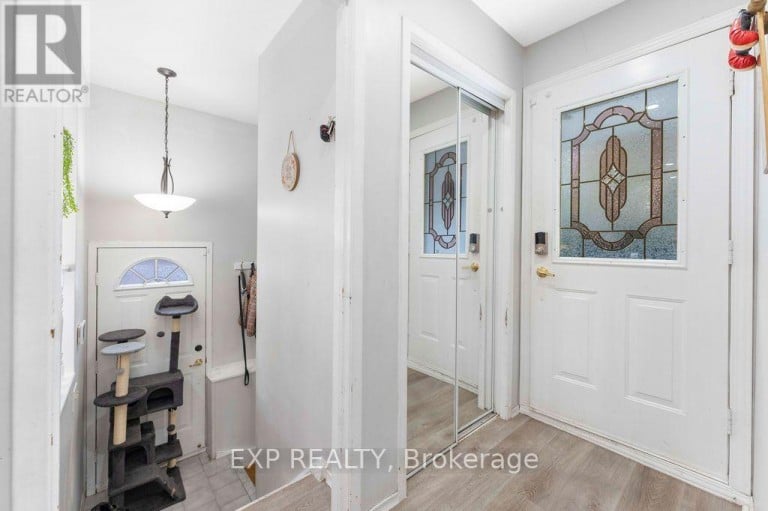 167 SINCLAIR AVENUE, Oshawa (Vanier), Ontario, L1J1W1