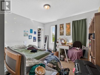 4 EVELYN WIGGINS DRIVE Toronto (York University Heights) Ontario photo 12