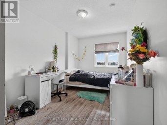 4 EVELYN WIGGINS DRIVE Toronto (York University Heights) Ontario photo 14