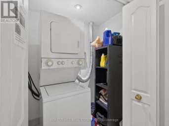 4 EVELYN WIGGINS DRIVE Toronto (York University Heights) Ontario photo 19