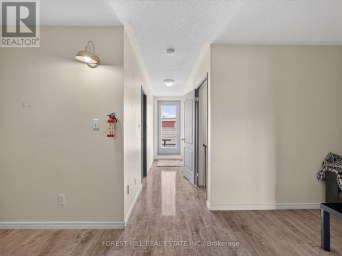4 EVELYN WIGGINS DRIVE Toronto (York University Heights) Ontario photo 7