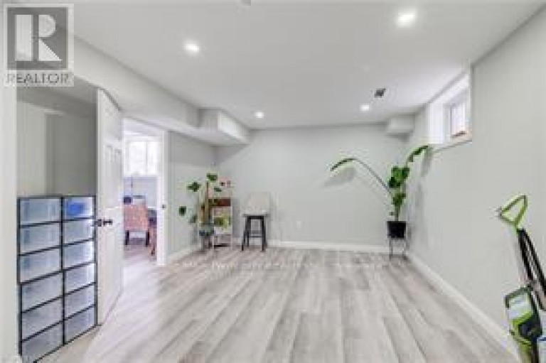 195 CHARLES STREET E, Ingersoll (Ingersoll - South), Ontario, N5C1K3
