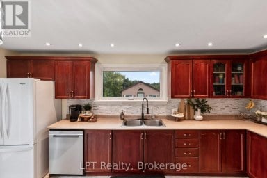 9 LAKEVIEW AVENUE Scugog Ontario photo 15
