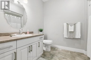 2 BEVAN DRIVE Belleville (Thurlow Ward) Ontario photo 10