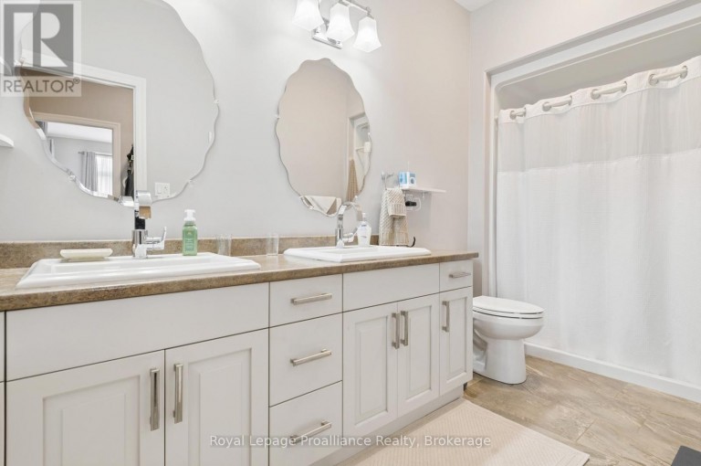 2 BEVAN DRIVE, Belleville (Thurlow Ward), Ontario, K8N0H8