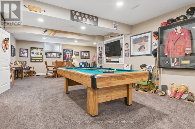 2 BEVAN DRIVE, Belleville (Thurlow Ward), Ontario, K8N0H8