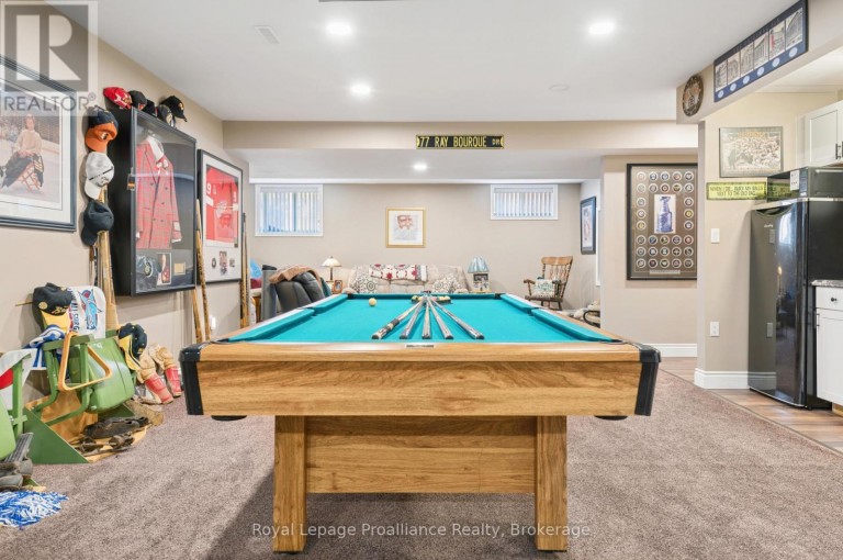 2 BEVAN DRIVE, Belleville (Thurlow Ward), Ontario, K8N0H8