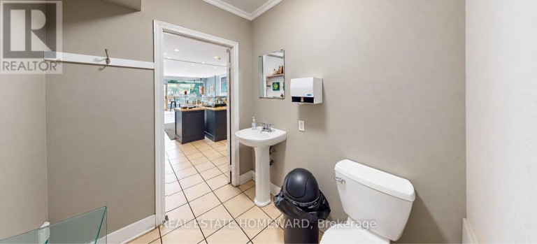 MAIN - 878 KINGSTON ROAD, Toronto (East End-Danforth), Ontario, M4E1S3