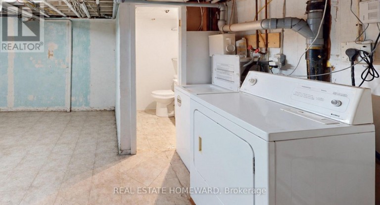 MAIN - 878 KINGSTON ROAD, Toronto (East End-Danforth), Ontario, M4E1S3
