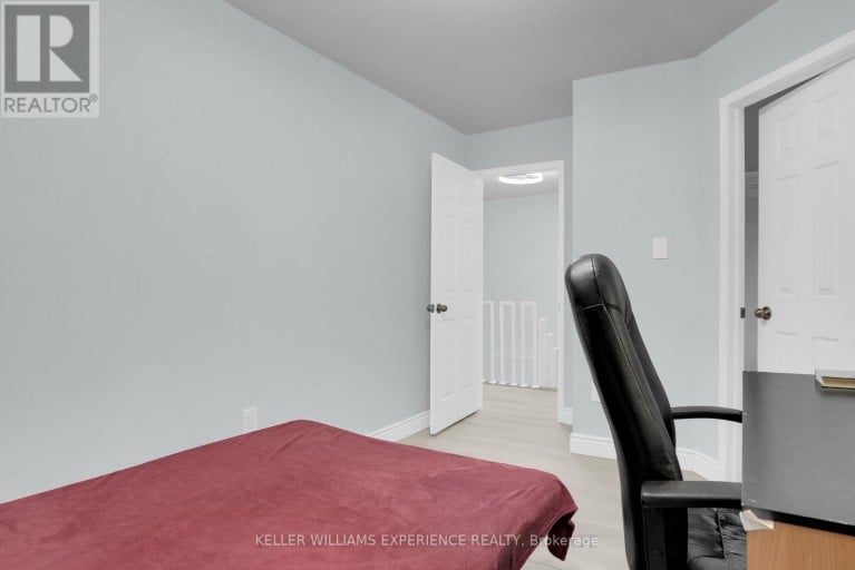 60 NICHOLSON DRIVE, Barrie (Ardagh), Ontario, L4N8L7