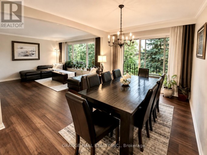 210 LLOYD MANOR ROAD, Toronto (Princess-Rosethorn), Ontario, M9B5K6