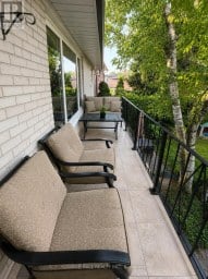 210 LLOYD MANOR ROAD Toronto (Princess-Rosethorn) Ontario photo 18