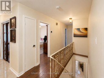 210 LLOYD MANOR ROAD Toronto (Princess-Rosethorn) Ontario photo 19