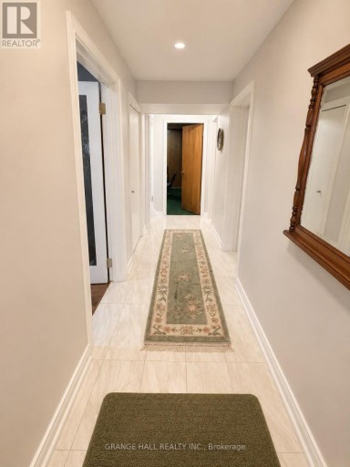 210 LLOYD MANOR ROAD, Toronto (Princess-Rosethorn), Ontario, M9B5K6