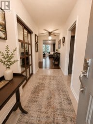 210 LLOYD MANOR ROAD Toronto (Princess-Rosethorn) Ontario photo 4